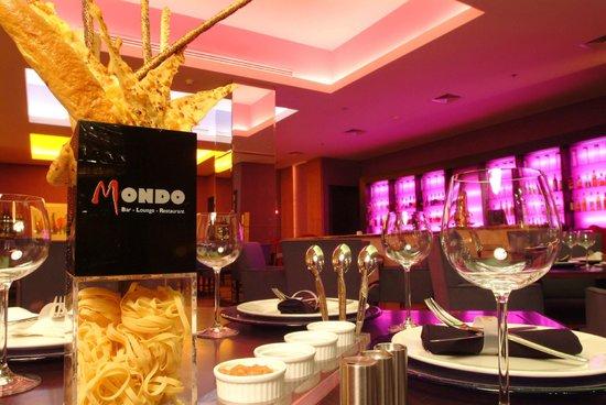 Mondo Bar, Lounge & Restaurant
